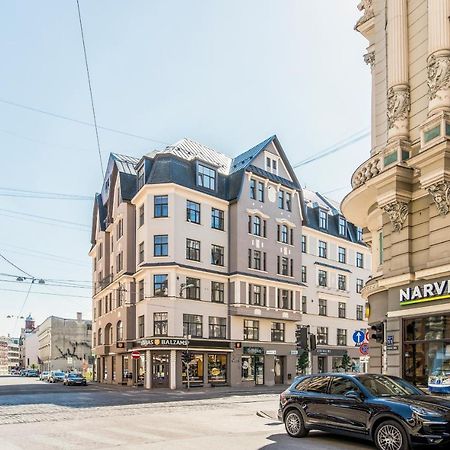 Cozy Modern Studio - Great For Short Trips Riga Bagian luar foto